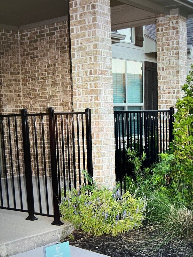 Building Photo - 7220 Merlot Pl