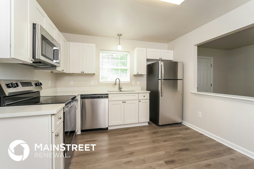 Building Photo - 326 Mountview Dr