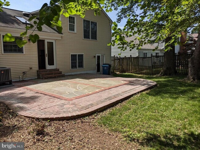 Building Photo - 4500 Stone Pine Ct