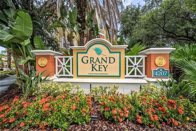 Building Photo - 4207 S Dale Mabry Hwy