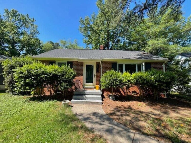 Primary Photo - 6407 Kensington Ave
