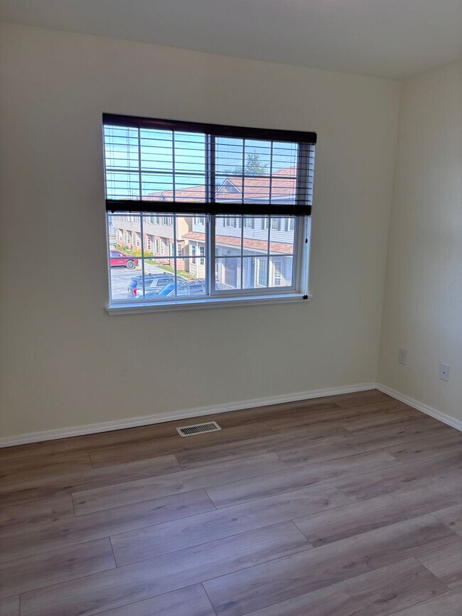 Building Photo - 131 Matthew Paul Way