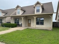 Building Photo - 200 Sandstone Dr
