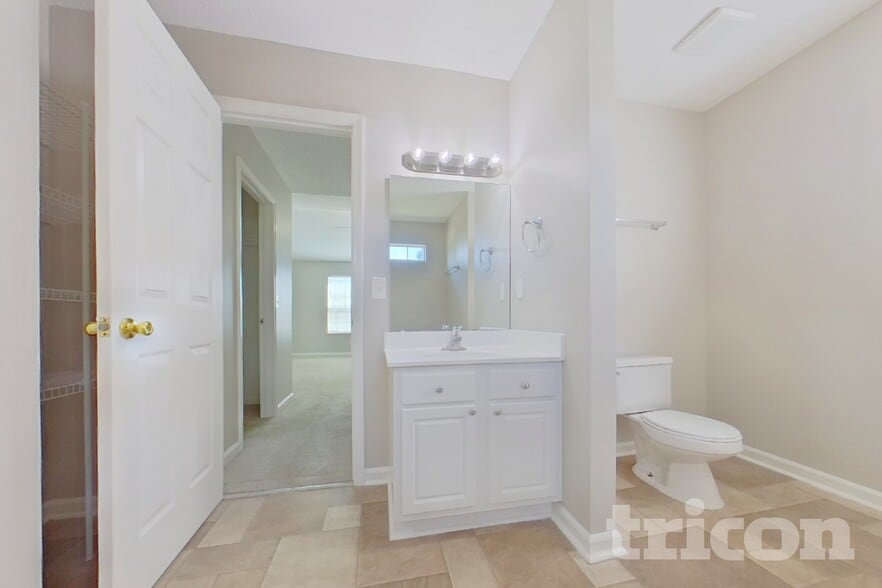 Building Photo - 390 Fox Trot Dr