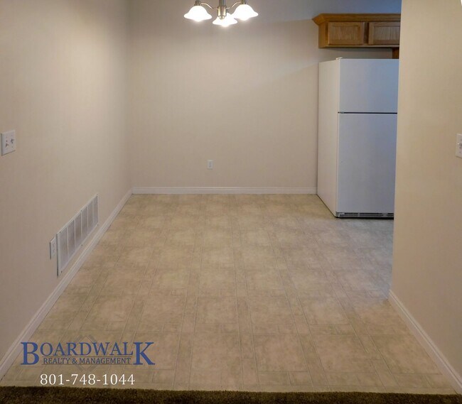 Building Photo - 1529 Westbury Way
