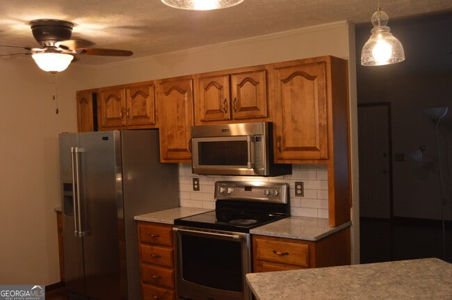 Building Photo - 425 Potomac Dr
