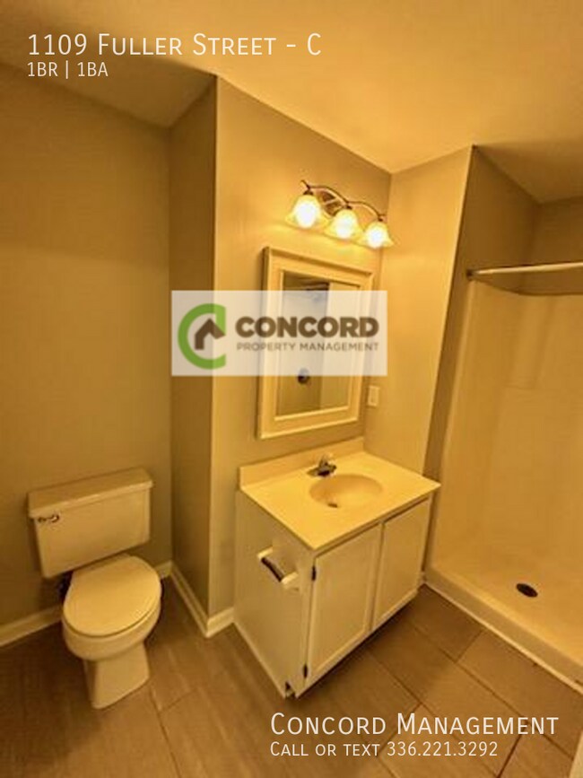 Building Photo - 1109 Fuller St