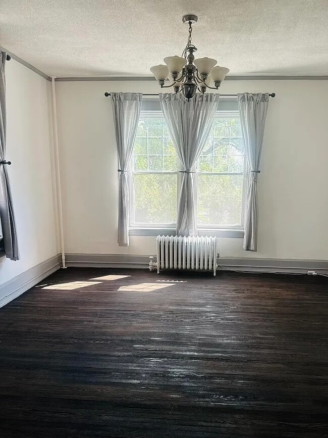 Building Photo - 226 Walnut St