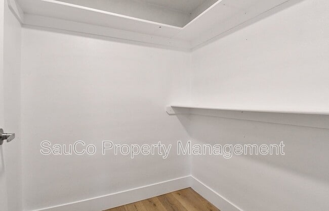 Building Photo - 202 NE 92nd Pl