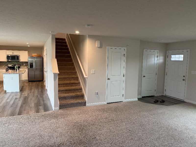 Building Photo - 830 McArthur Dr