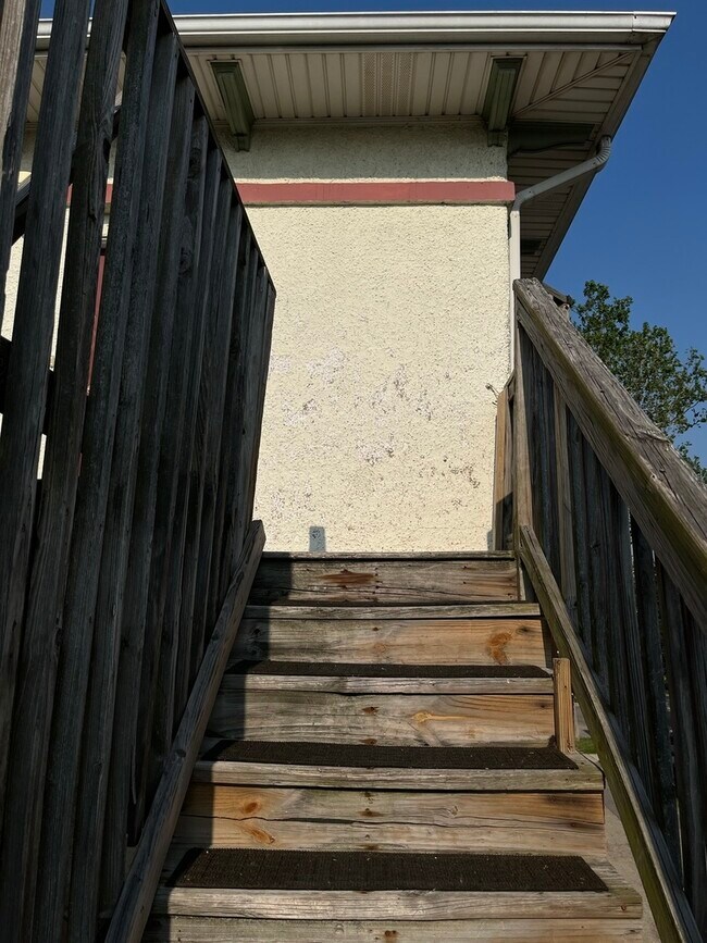 Building Photo - 307 Herkimer St