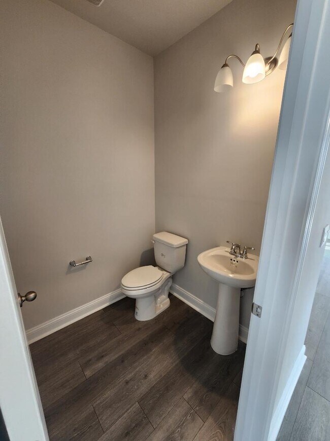 Building Photo - 4044 Dewberry Ln