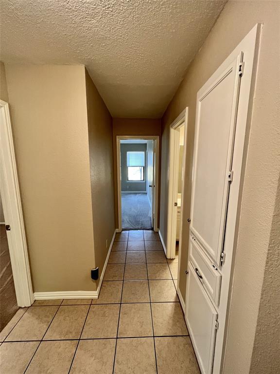 Building Photo - 1101 Forest Oaks Path