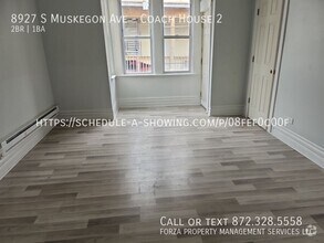 Building Photo - 8927 S Muskegon Ave