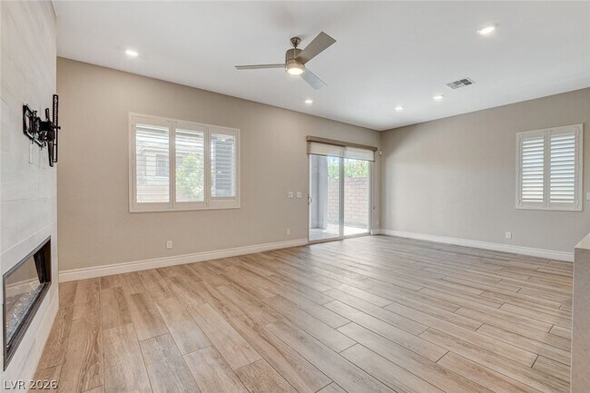 Building Photo - 4124 Elegant Chateau St