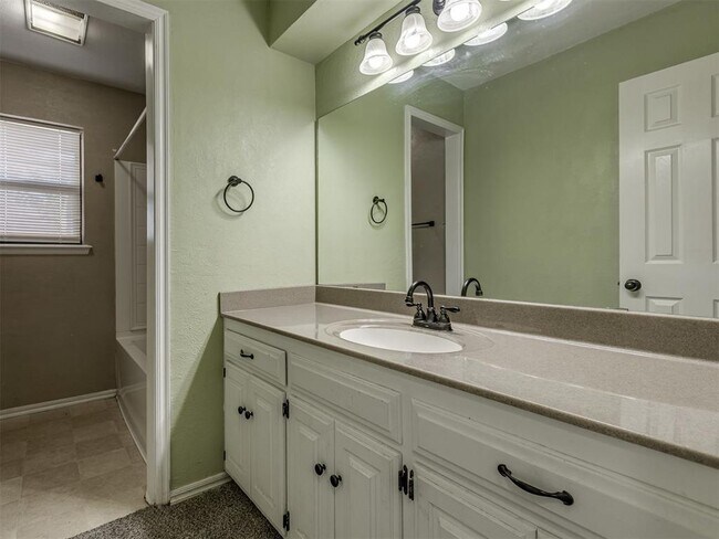 Building Photo - 2131 Jazzman Dr