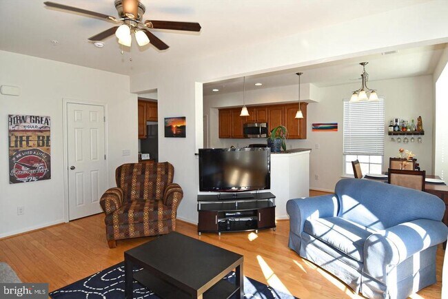 Building Photo - 45740 Winding Branch Terrace