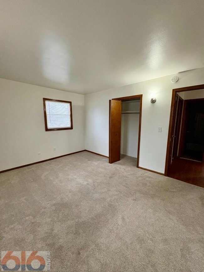 Building Photo - 630 56th St SE