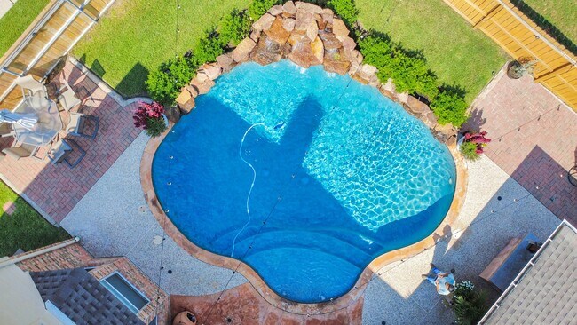 Building Photo - 9214 Meadow Branch Ct
