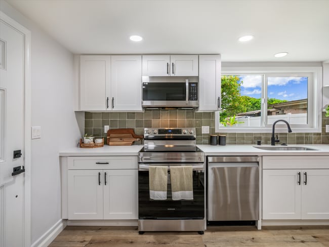 Building Photo - 1576 California Ave