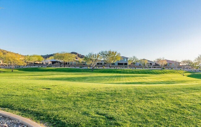 Building Photo - 27057 N Skipping Rock Rd