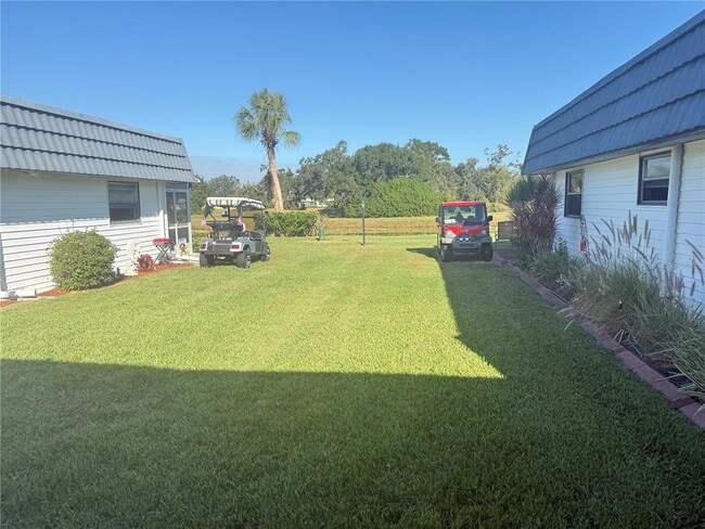 Building Photo - 205 Andover Pl N