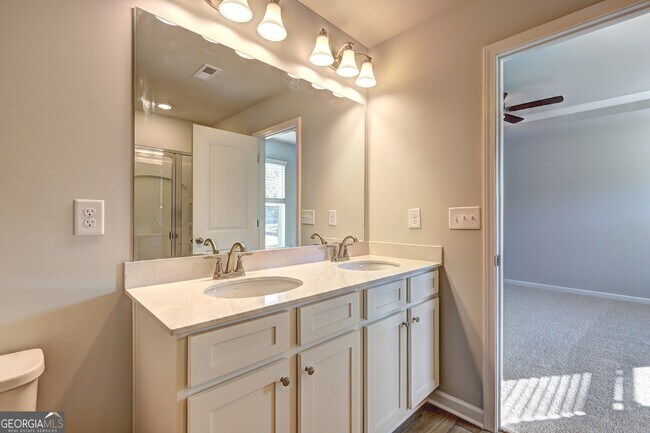 Building Photo - 479 Payne Dr