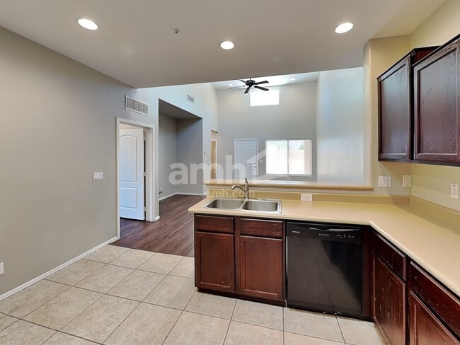 Building Photo - 8940 W Olive Ave