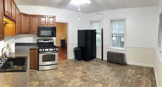 Building Photo - Available now or December 1st!