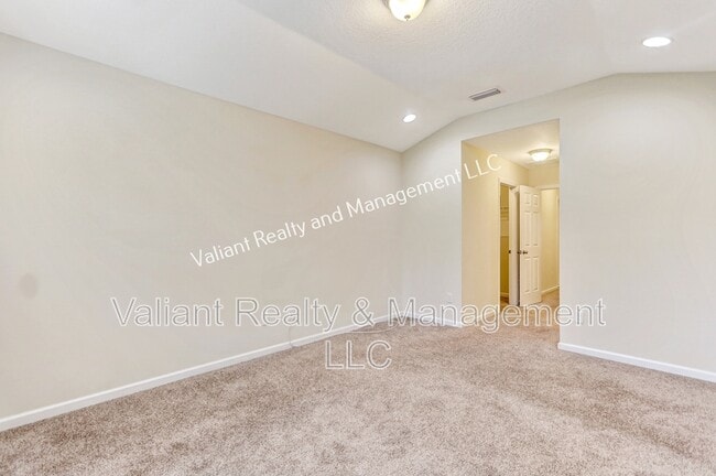 Building Photo - 95 Nelson Ln