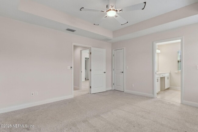 Building Photo - 205 Daydream Ave