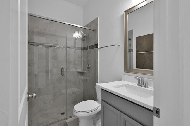 Building Photo - 2807 Kingly Pne Trl
