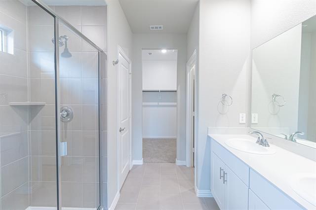 Building Photo - 2216 Dunbar Dr