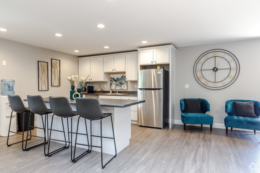 Clubhouse - Flats at Dunlap