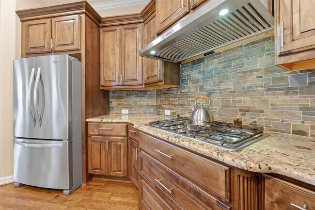 Building Photo - 28423 Tall Juniper Hill Dr