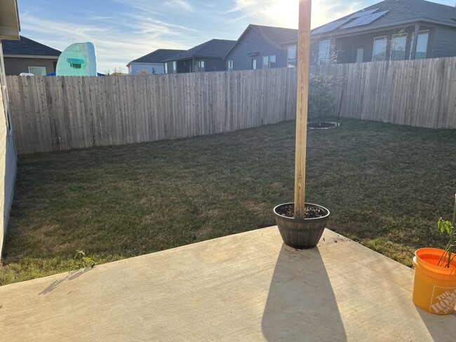 Building Photo - 7211 Green Sapphire