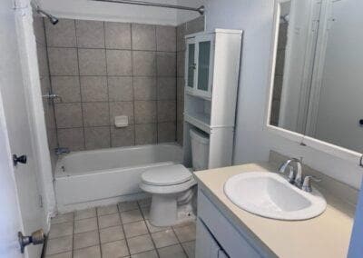 Building Photo - 440 Belmont Dr