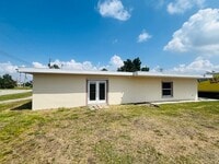 Building Photo - 705 E Virginia Ave