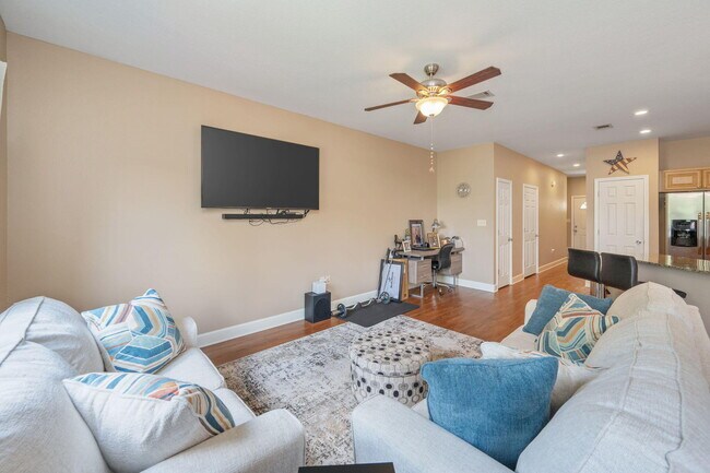 Building Photo - 406 Arbor Lake Dr