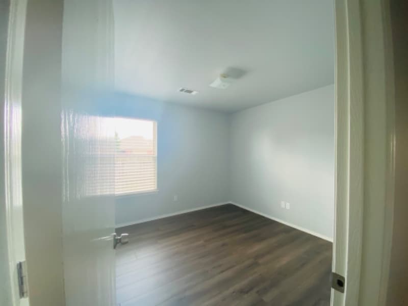 Building Photo - 200 E Marietta Ct