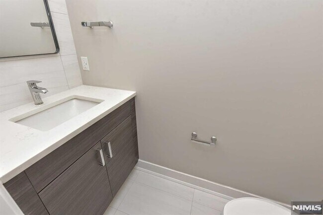 Building Photo - 234 Rivervale Rd