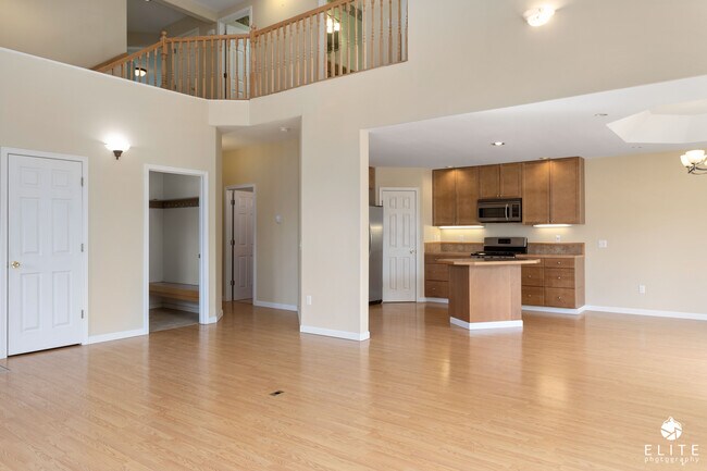 Building Photo - 2454 Tulik Dr
