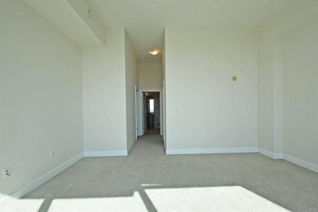 Building Photo - 3300 Windy Ridge Pkwy SE