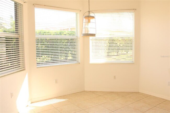 Building Photo - 11257 28th St Cir E