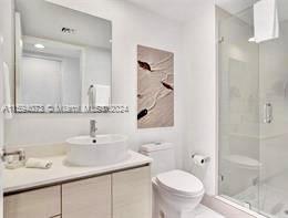 Building Photo - 2602 E Hallandale Beach Blvd