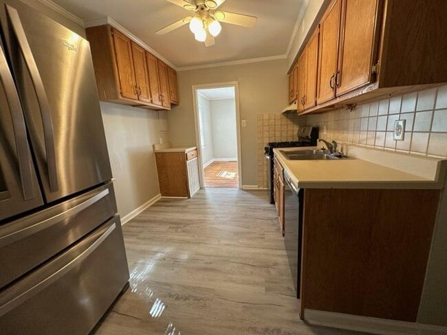 Building Photo - Very Nice 3 Bedroom In Paducah Available Immediately