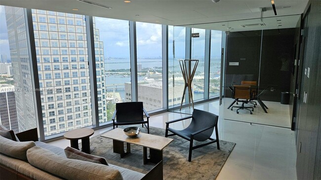 Building Photo - 300 Biscayne Blvd Way