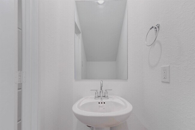 Building Photo - 22135 Ingham Blf Ln