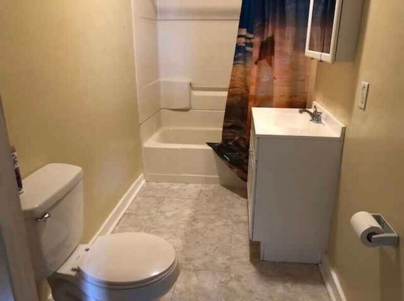 Building Photo - 1004 South First Street