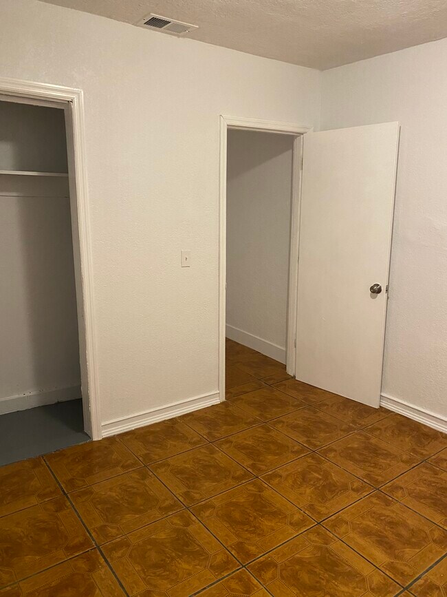 Bedroom Two - 735 27th Ave W